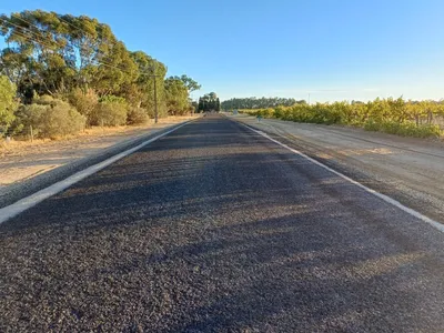 Neldner Road spray seal complete