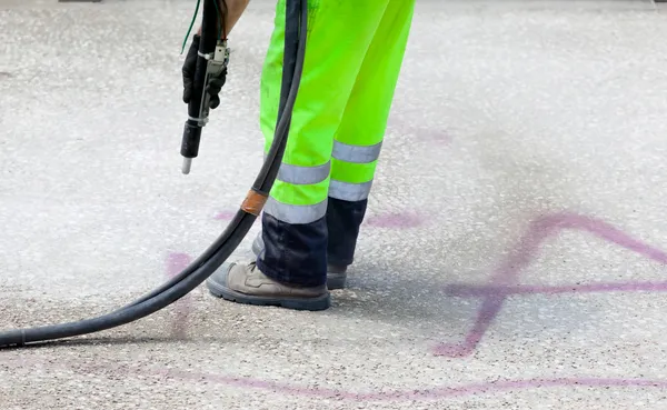 Environment nuisance graffit removal