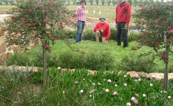 Barossa Bushgardens