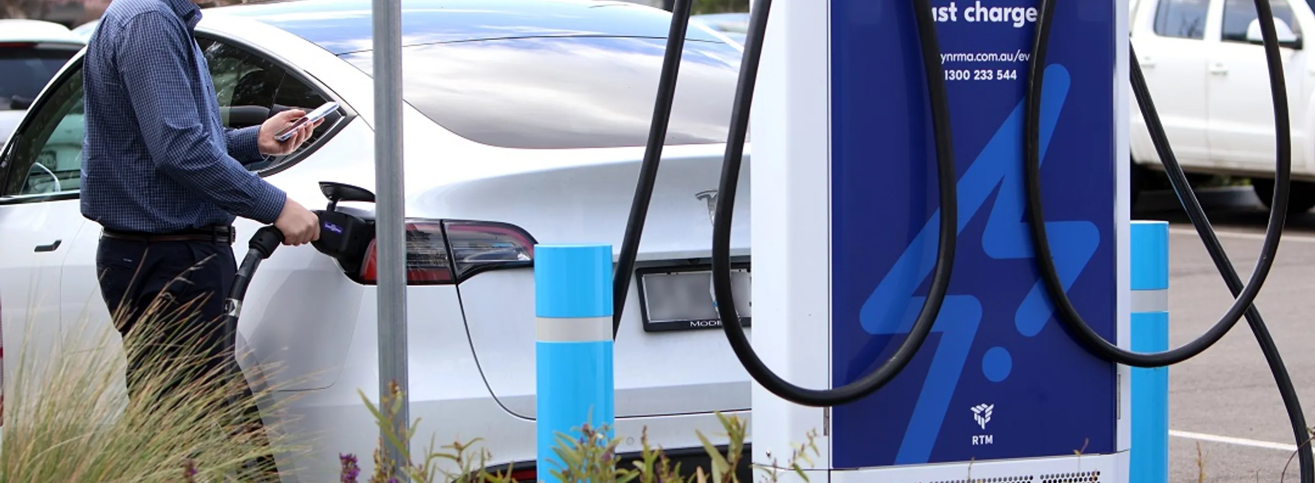 Electric vehicle charging station Tanunda