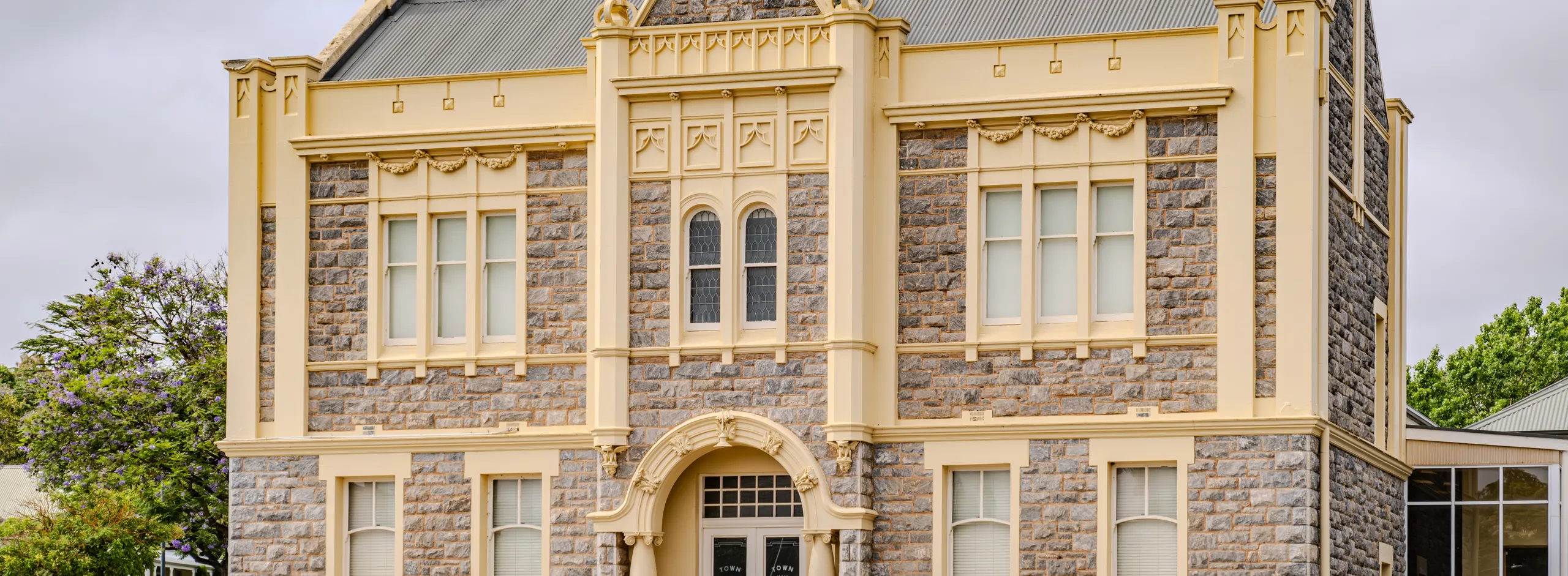 Facade of Angaston Town Hall