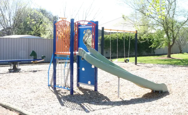 Carignane Court / Doering Street Reserve